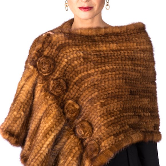 Golden Dyed Mink Fur Cape -Ruffles and Roses - Picture 2 of 2